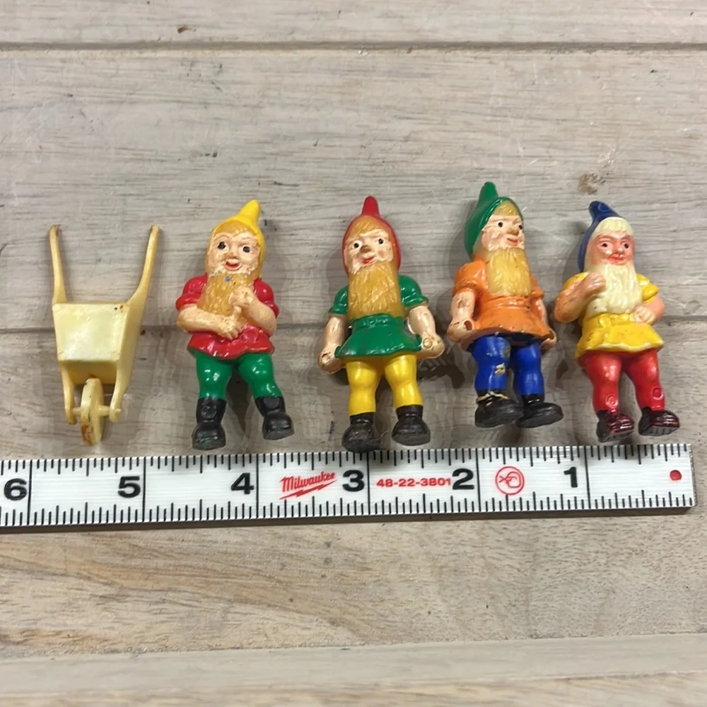 1950s dwarf cake toppers